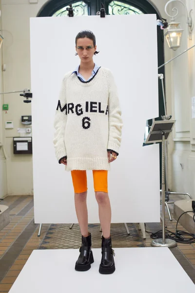 Look 20